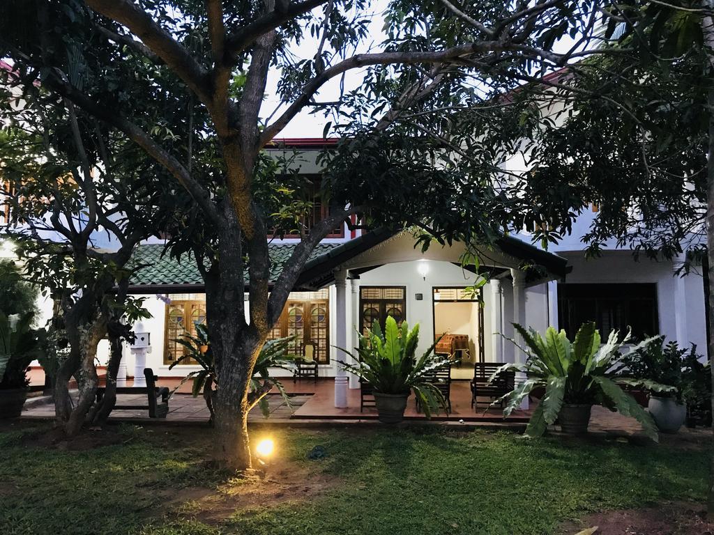Pearl House Resort Анурадхапура Экстерьер фото